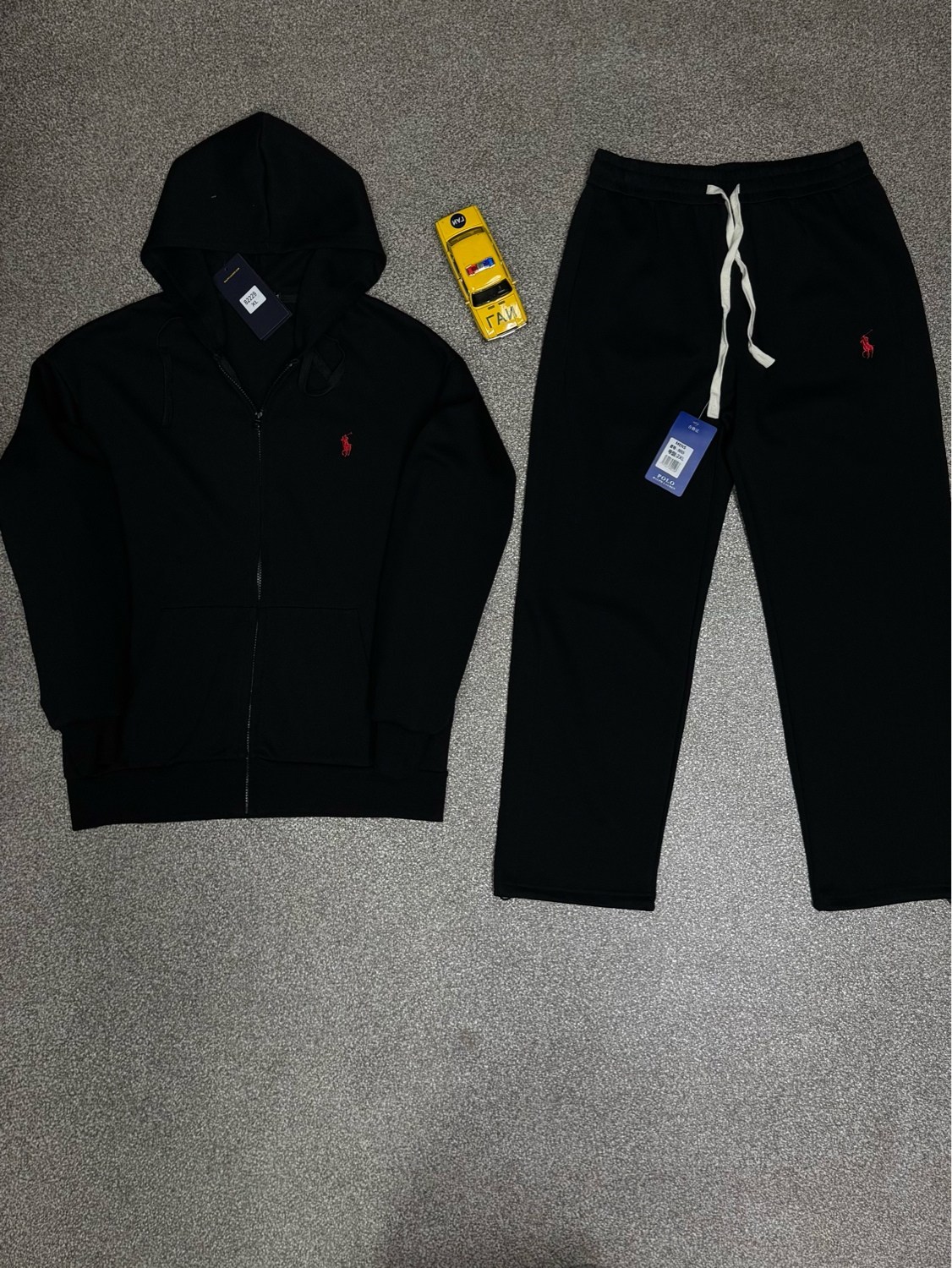 спортивные костюм,костюм спортивный мужской,костюм спорт,мужская спортивная одежда