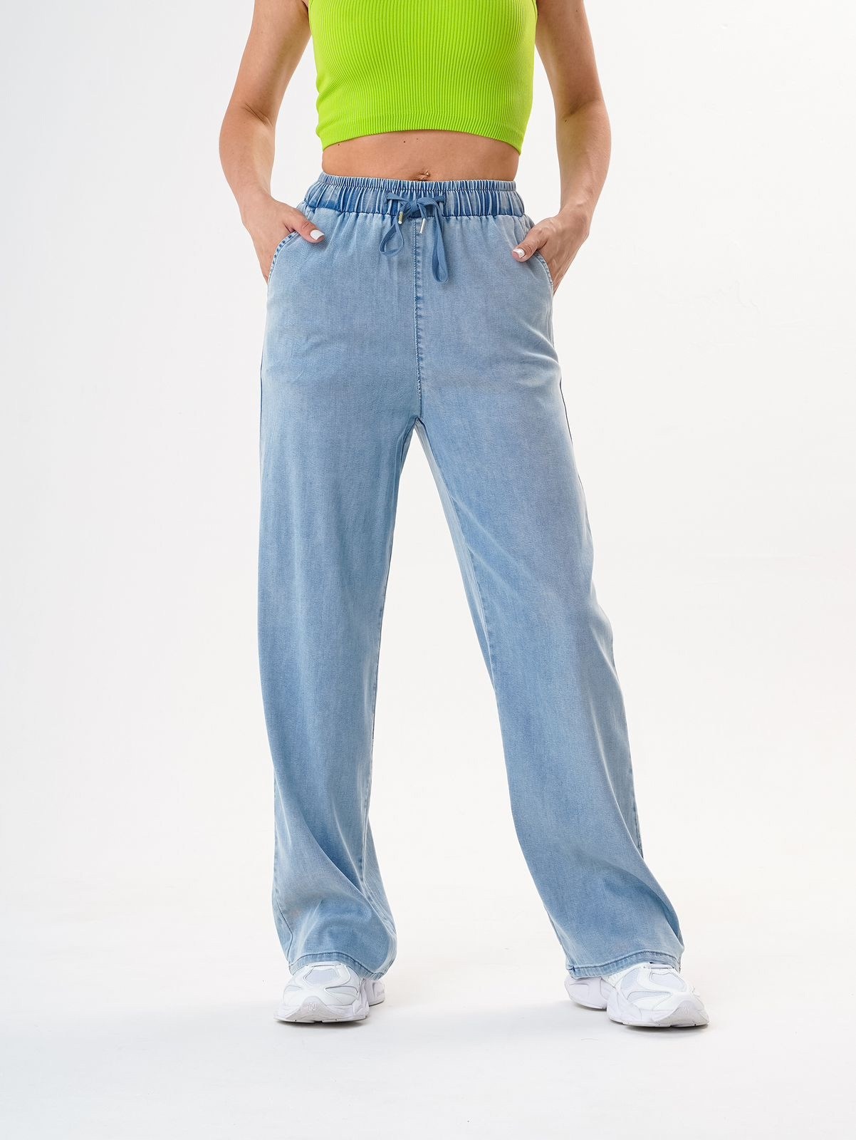 джинсы голубой,женские джинсы,джинсы светлые,женские прямые джинсы,джинсы широкие