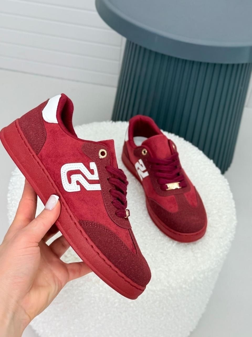 ,обуви, женская,женские кроссовки,стильные кроссовки