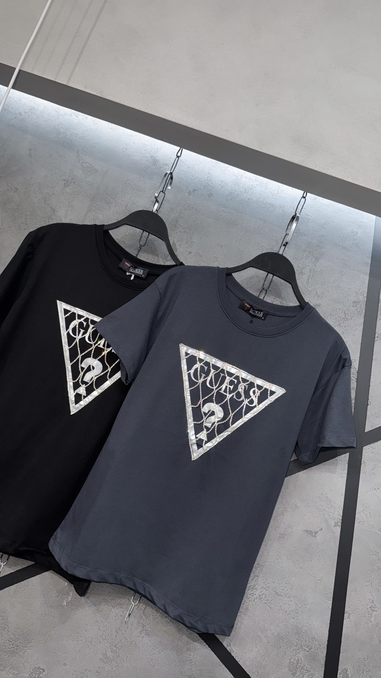 стильные футболки,футболки мужские,футболке,футболки guess