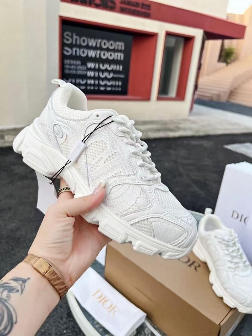 кроссовки christian dior,кроссовки женскиe,кроссовки dior,кроссовки,брендовые кроссовки
