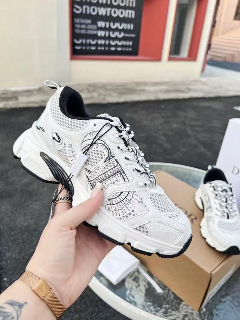 кроссовки christian dior,кроссовки женскиe,кроссовки dior,кроссовки,брендовые кроссовки