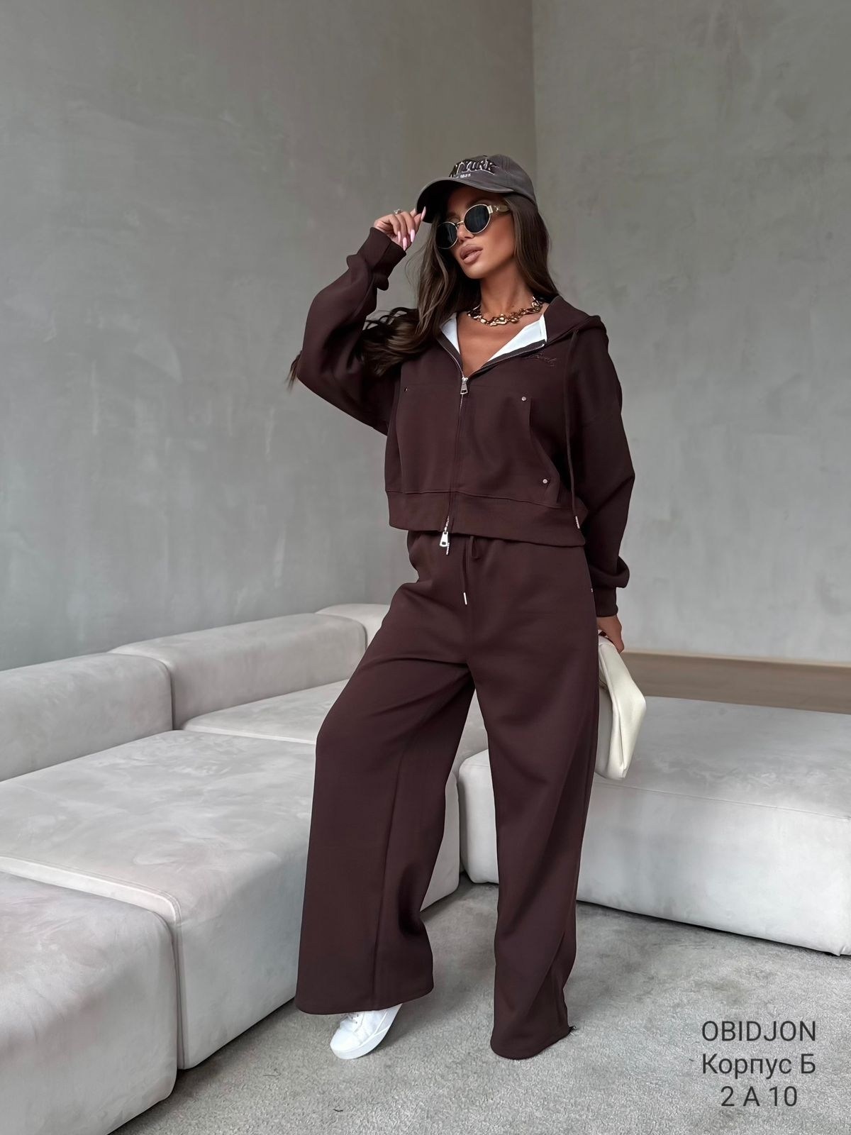 стильные костюмы,спортивные костюмы женские,костюм белый,женский костюм на флисе,костюм спортивный