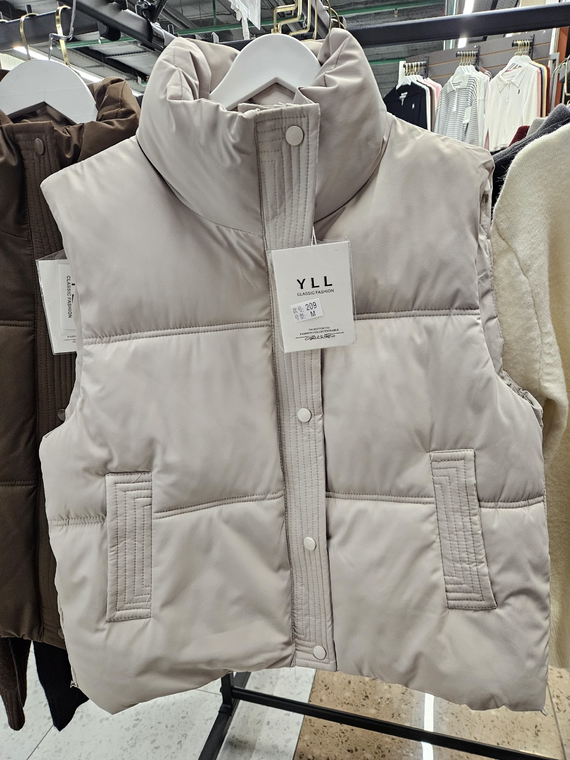 теплый жилет,женская жилетка,жилетка,жилетка теплая,жилет