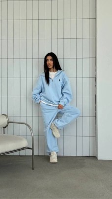 Костюм