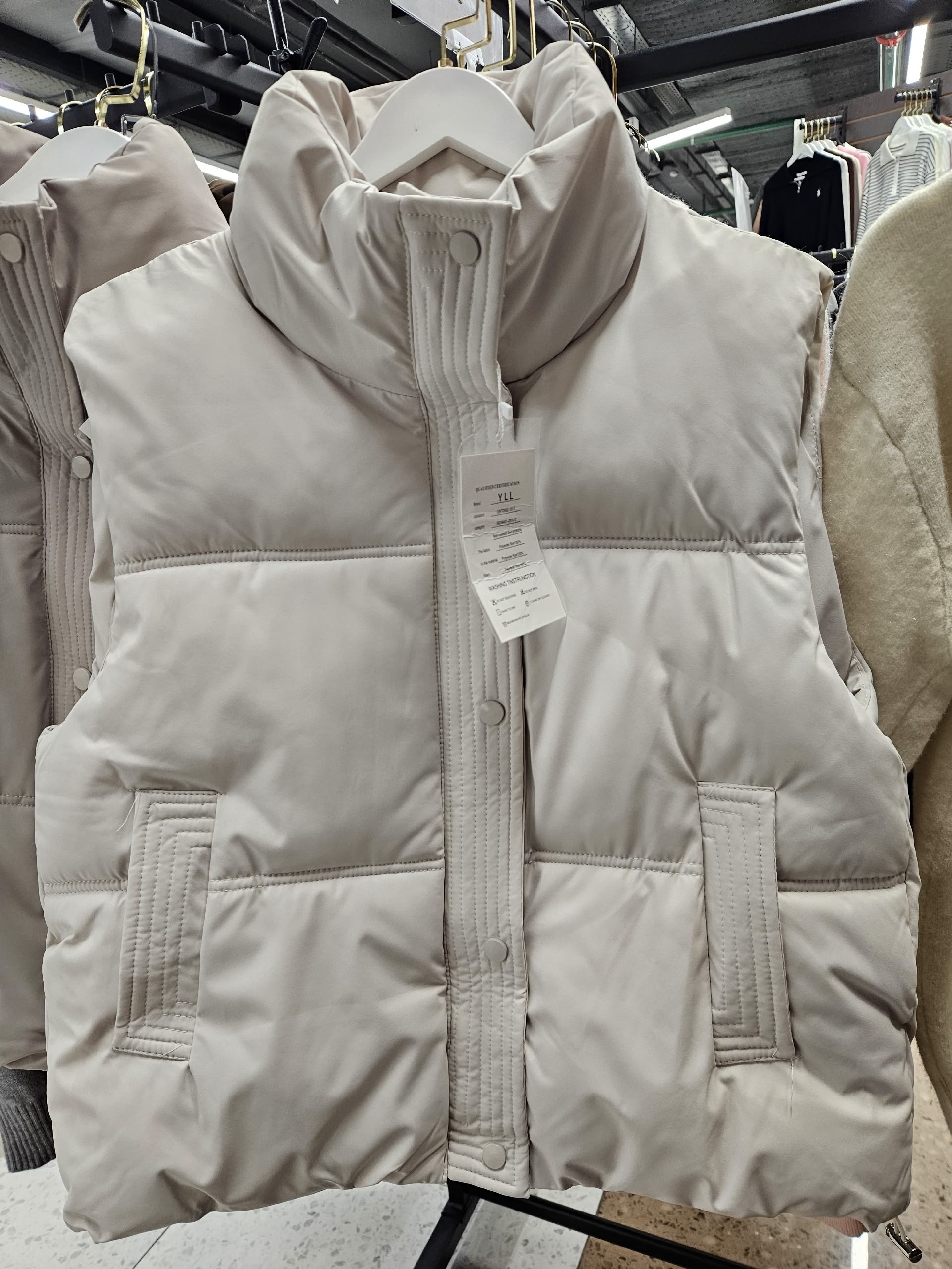 теплый жилет,женская жилетка,жилетка,жилетка теплая,жилет