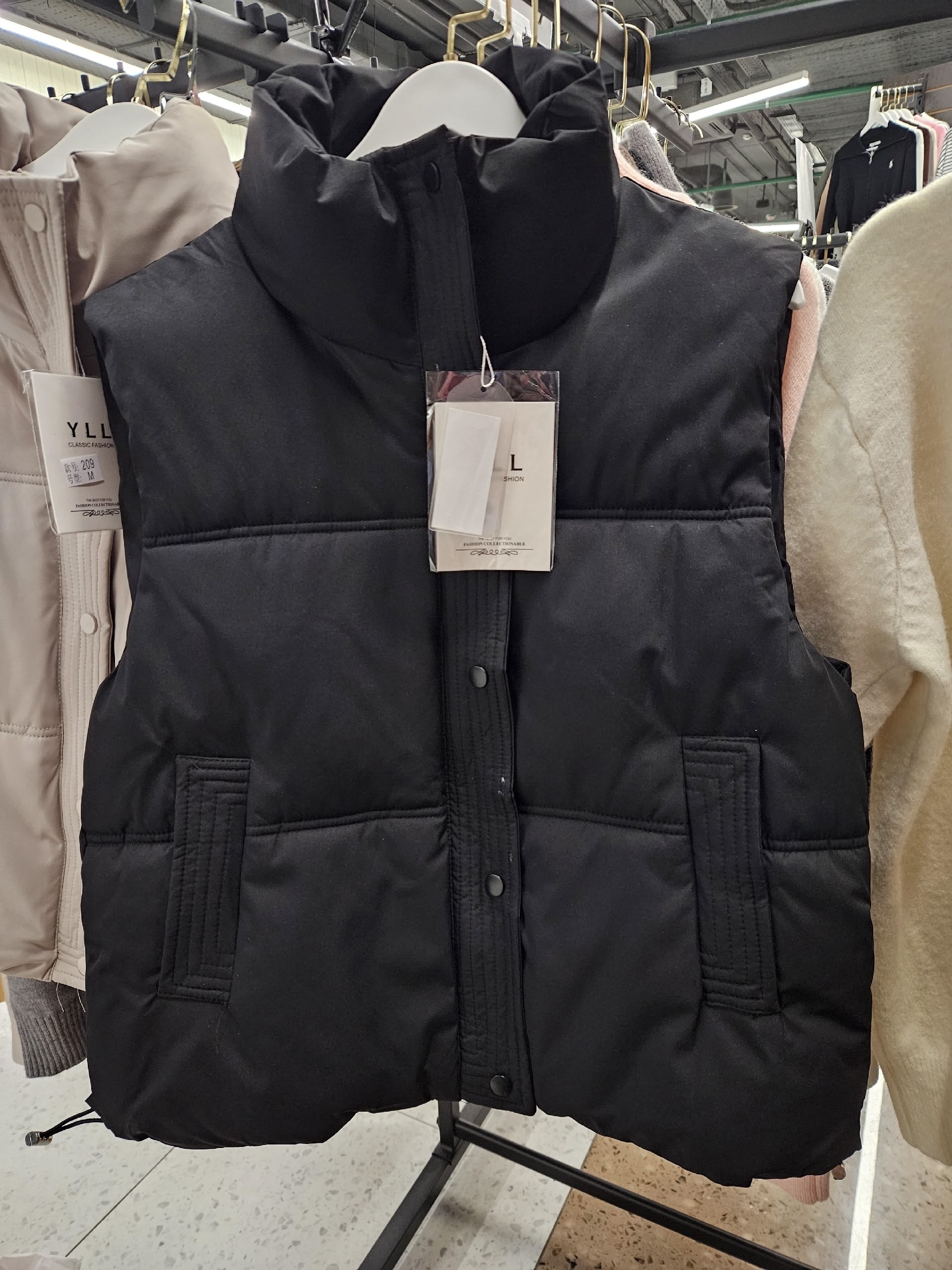 теплый жилет,женская жилетка,жилетка,жилетка теплая,жилет