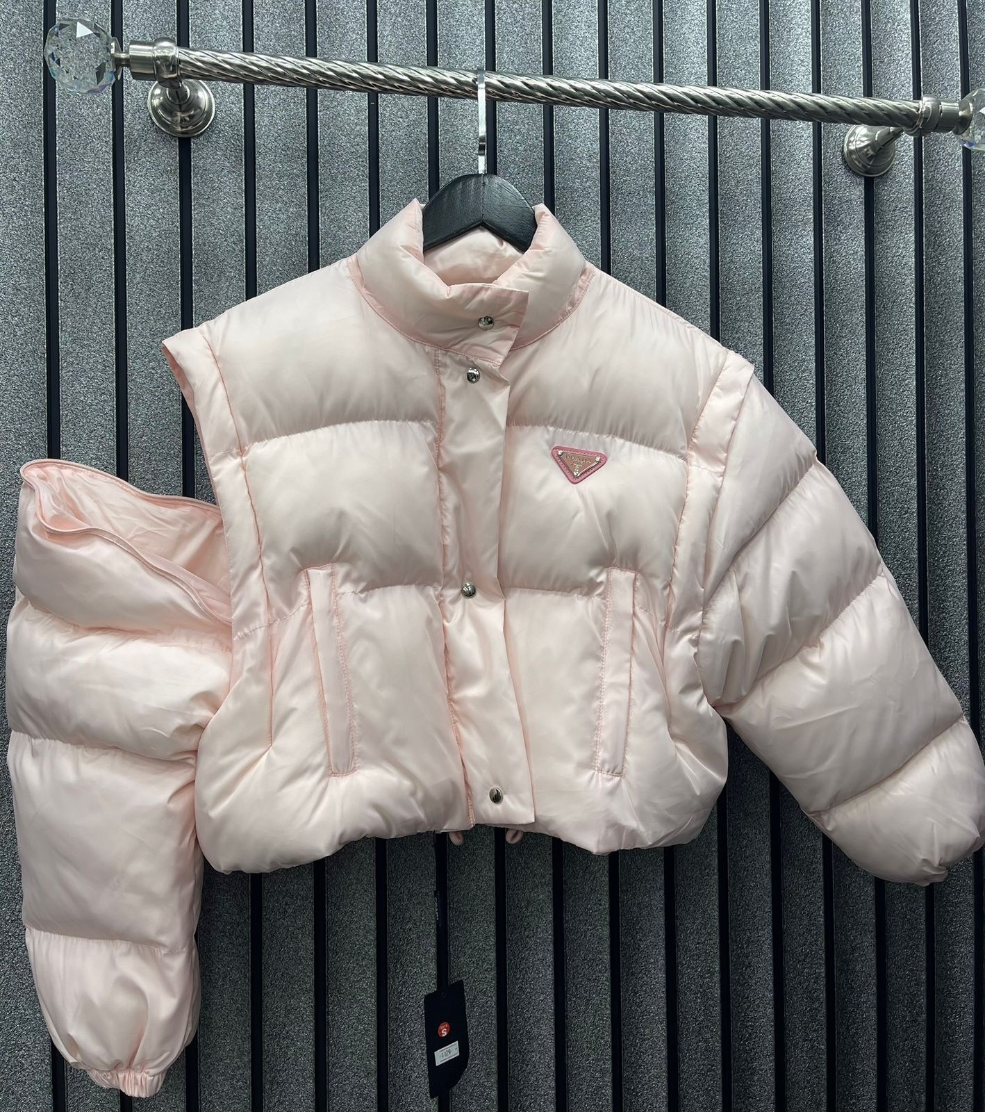 куртка пуховик,куртка модная,куртка женская,зимние куртки,стильная куртка