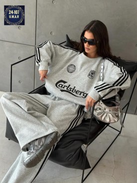 Костюм