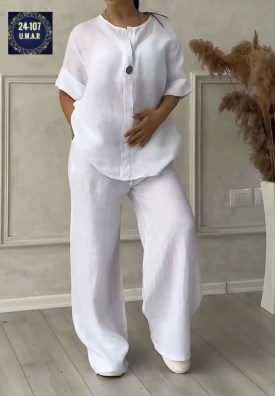 Костюм