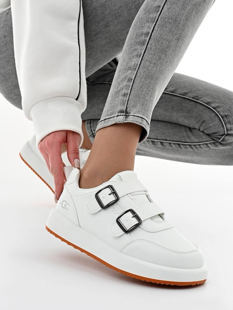 ,кроссовки эко,кроссовки эко кожа,женская ,женские кроссовки