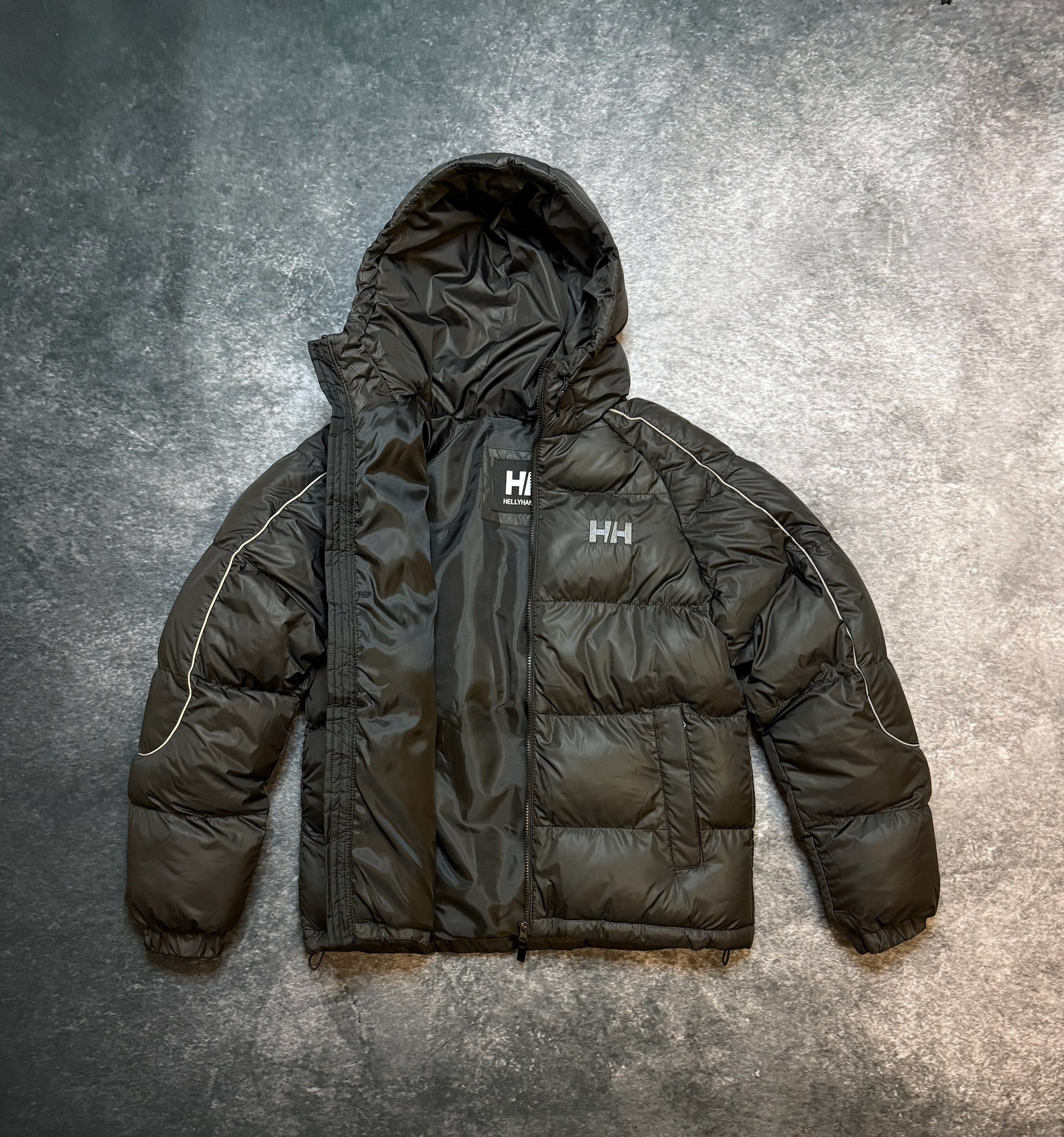 мужские пуховики helly hansen,куртка helly hansen,helly hansen пуховик,куртка хелли хансен,helly hansen мужской пуховик active puffy