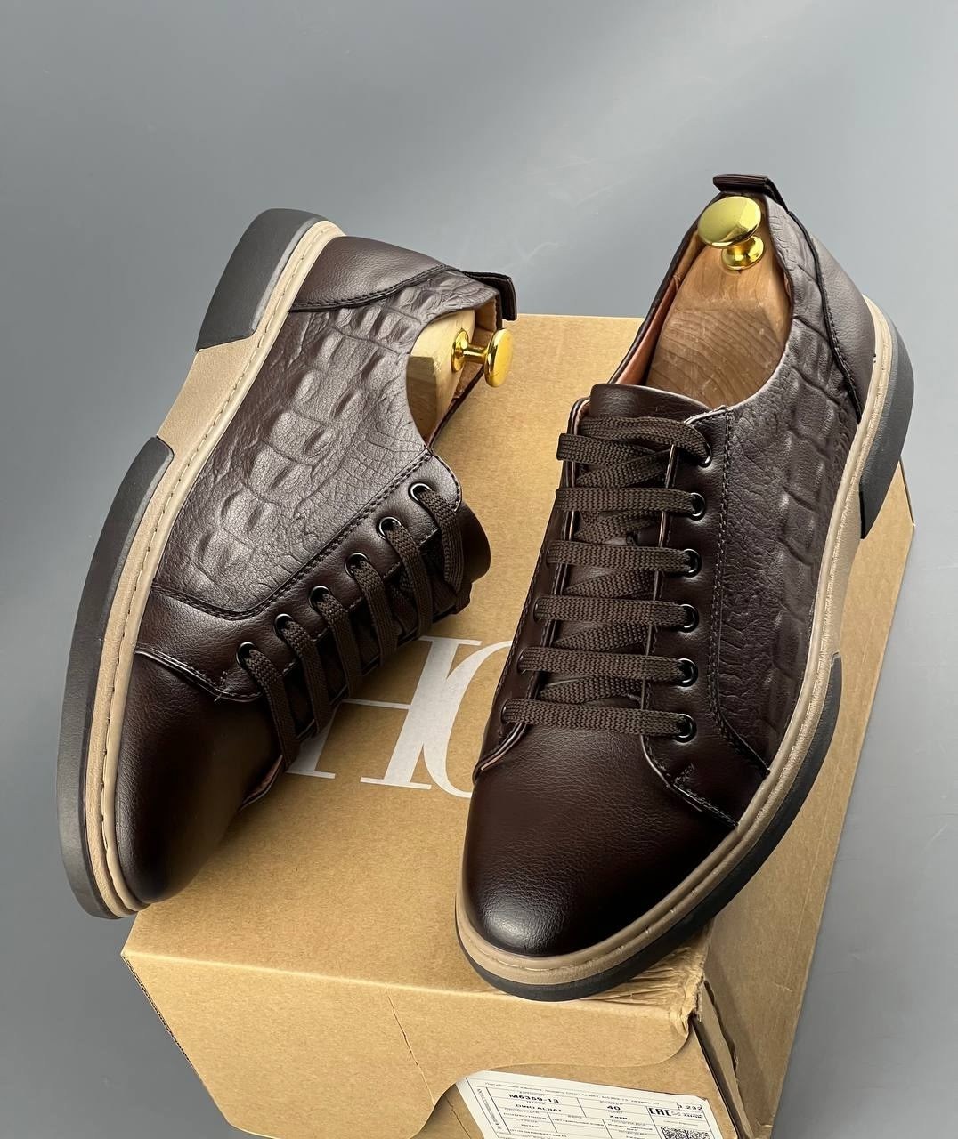 ,мужской кроссовки,мужская кожаная ,мужской обуви,брендовая