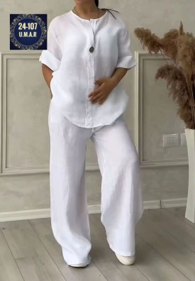Костюм