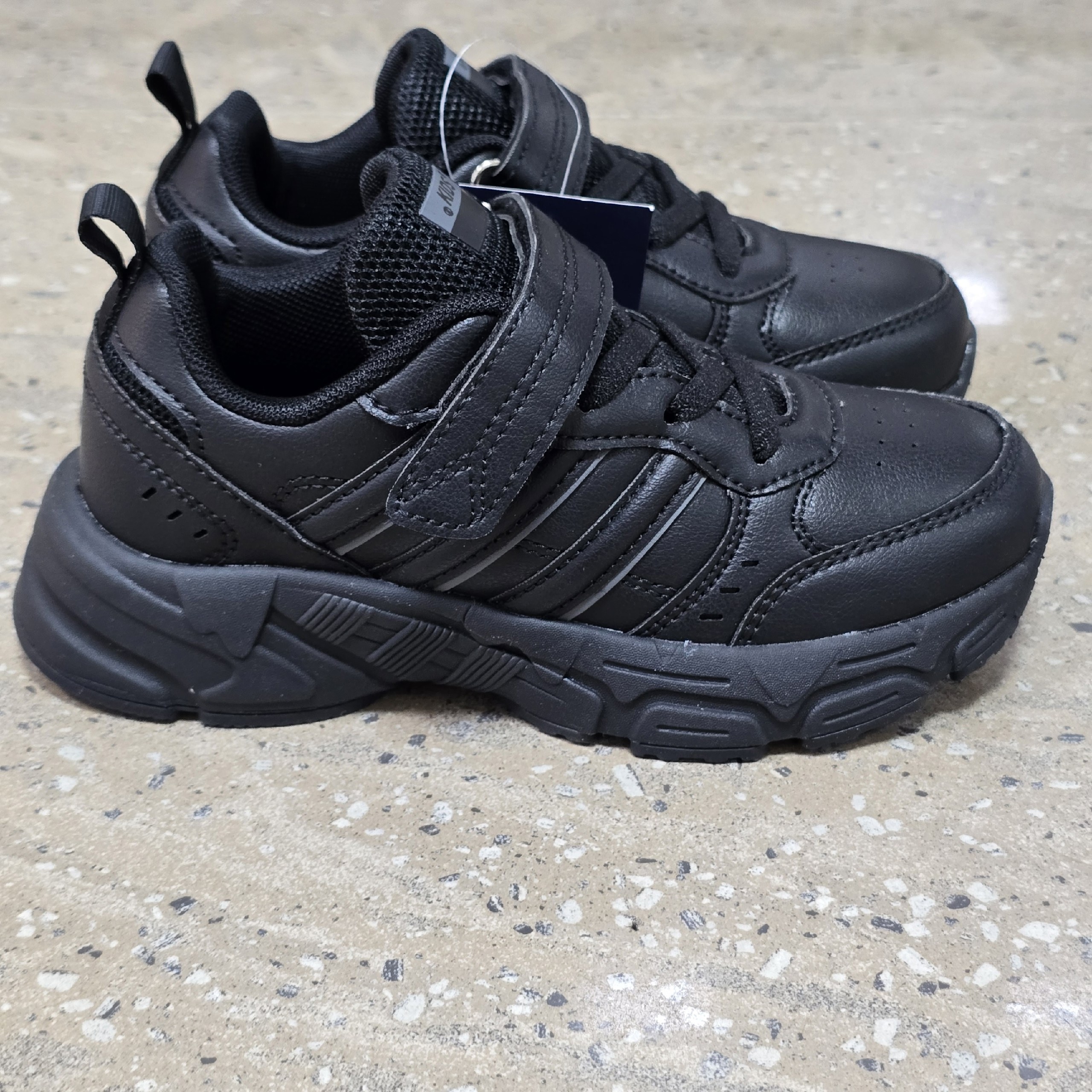 кроссовки,кроссовки детские,кроссовки мальчику,кроссовки закрытые,кроссовка детская