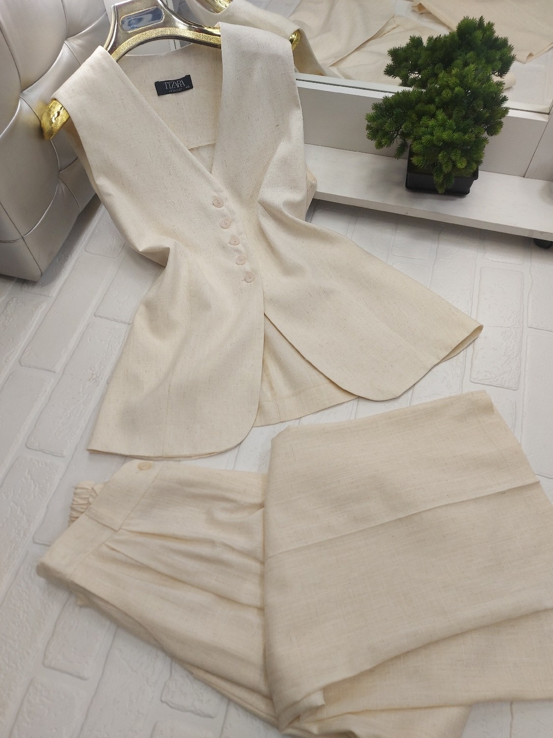 женские костюмы,костюм с брюками,брючный костюм фисташковый,брючный костюм с жилетом,брючные костюмы женские