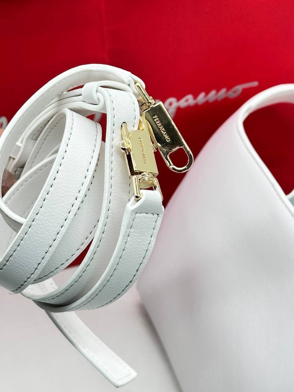 женская сумка,salvatore ferragamo сумка,брендовые сумочки,сумочка женская,сумка