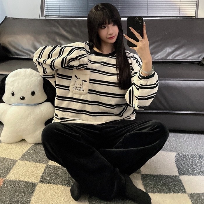 зимняя пижама,пижама теплая,пижама с санрио,пижама с длинными рукавами,теплая пижама домашняя