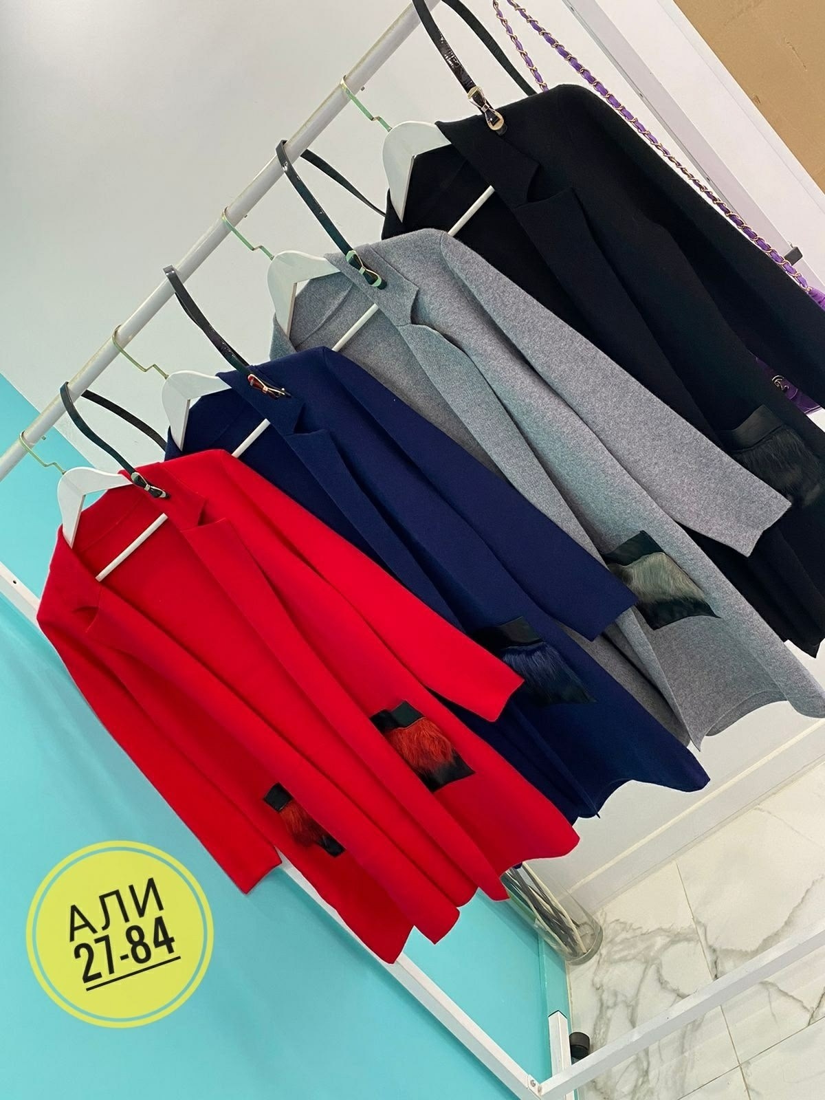 пальто модное,стильное пальто,элегантные кардиганы,пальто с меховыми карманами,пальто зимняя