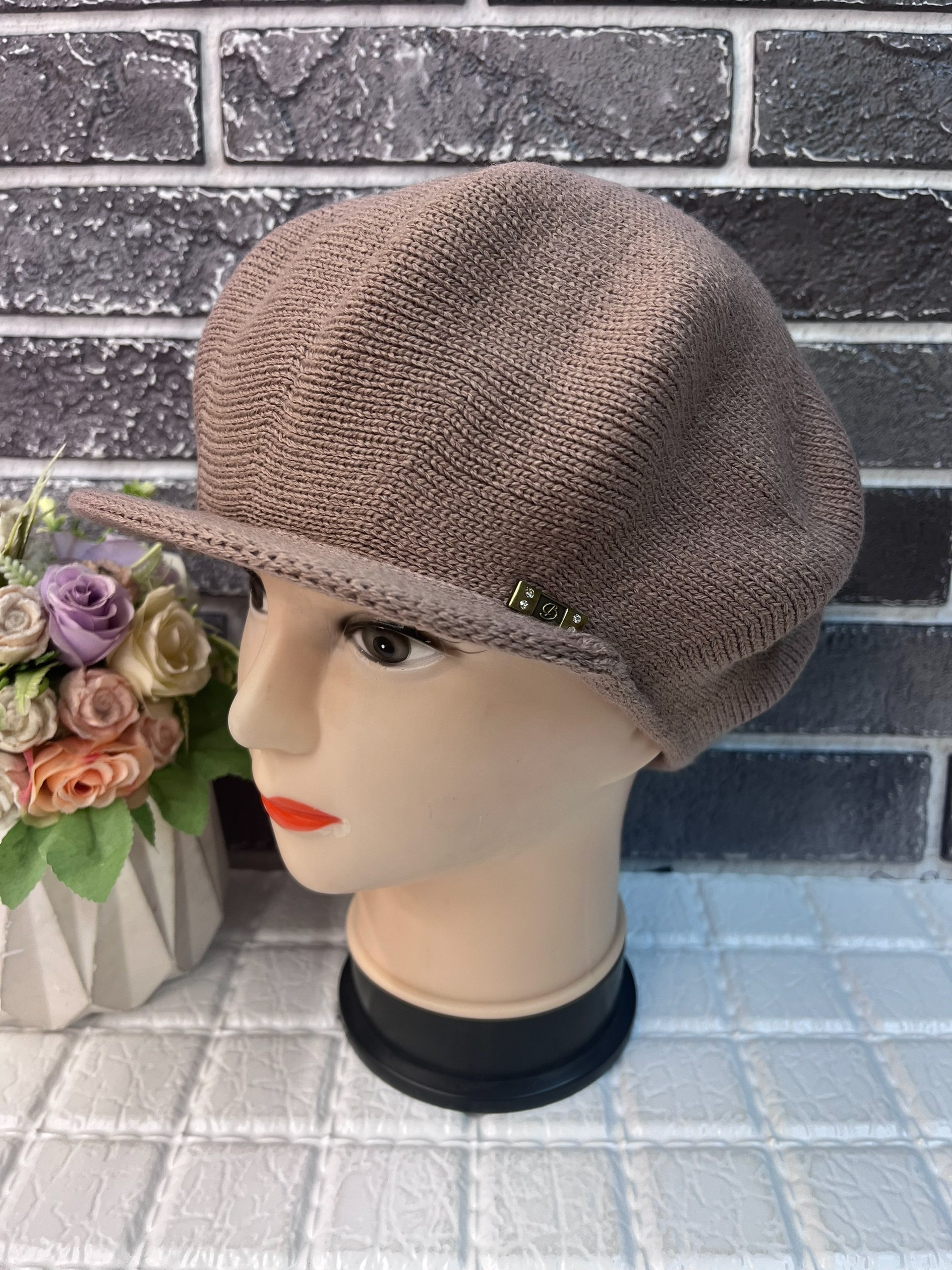 кепка женская,берет женский,шапка для женщин,женские головные уборы,шапка женская