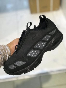 Кроссовки