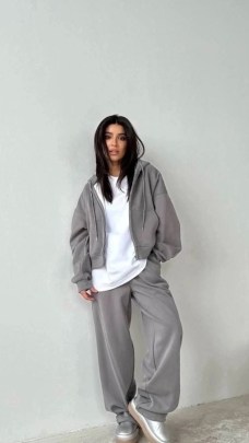 Костюм