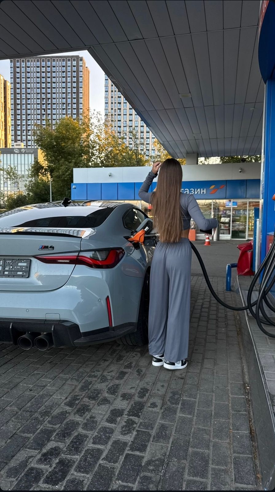 женский трикотажный костюм из двух предметов,костюм для женщин,трикотажные костюмы,костюм бежевый,повседневный костюм