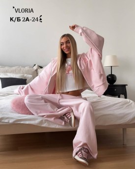 Костюм