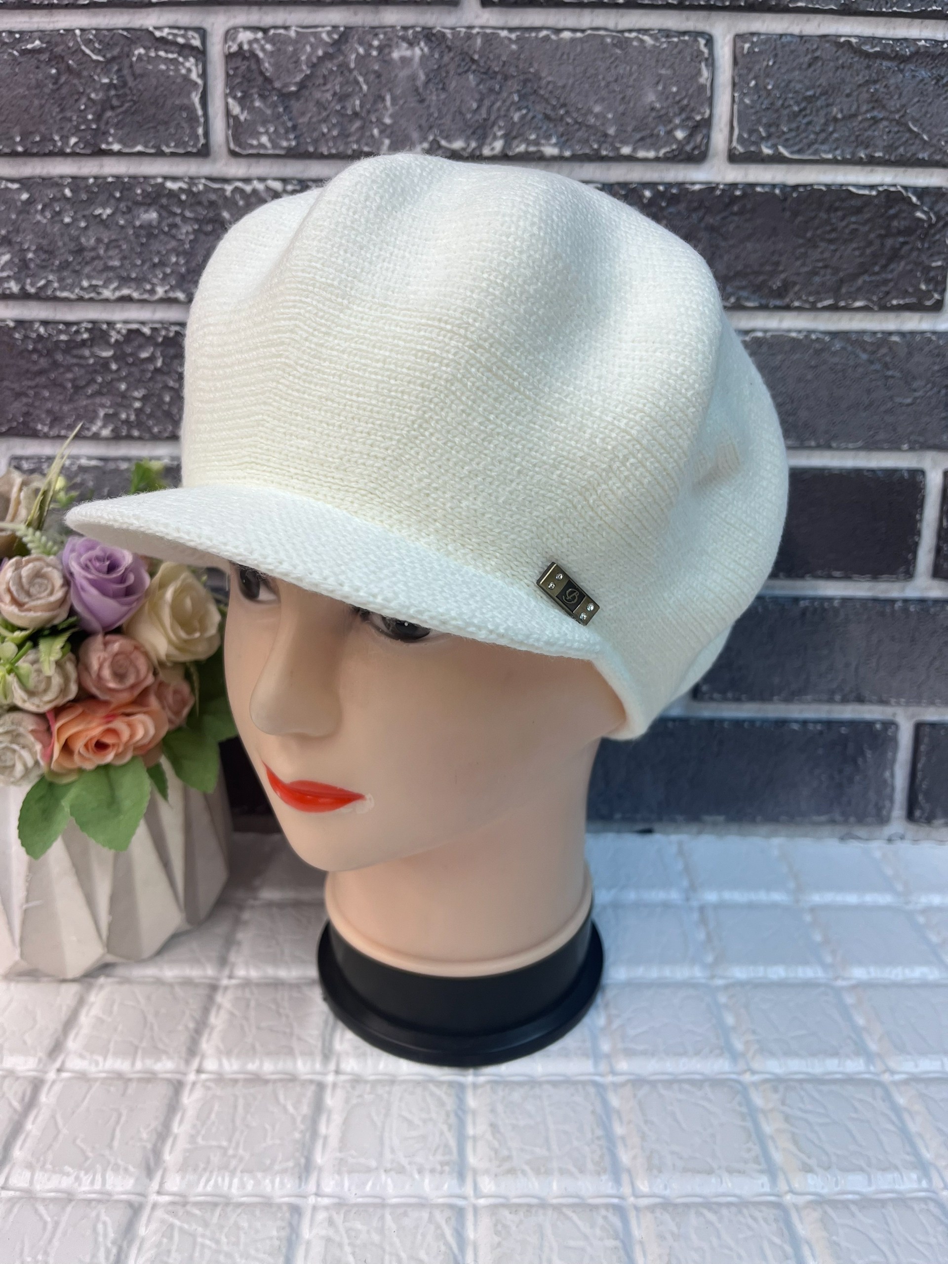 кепка женская,берет женский,шапка для женщин,женские головные уборы,шапка женская