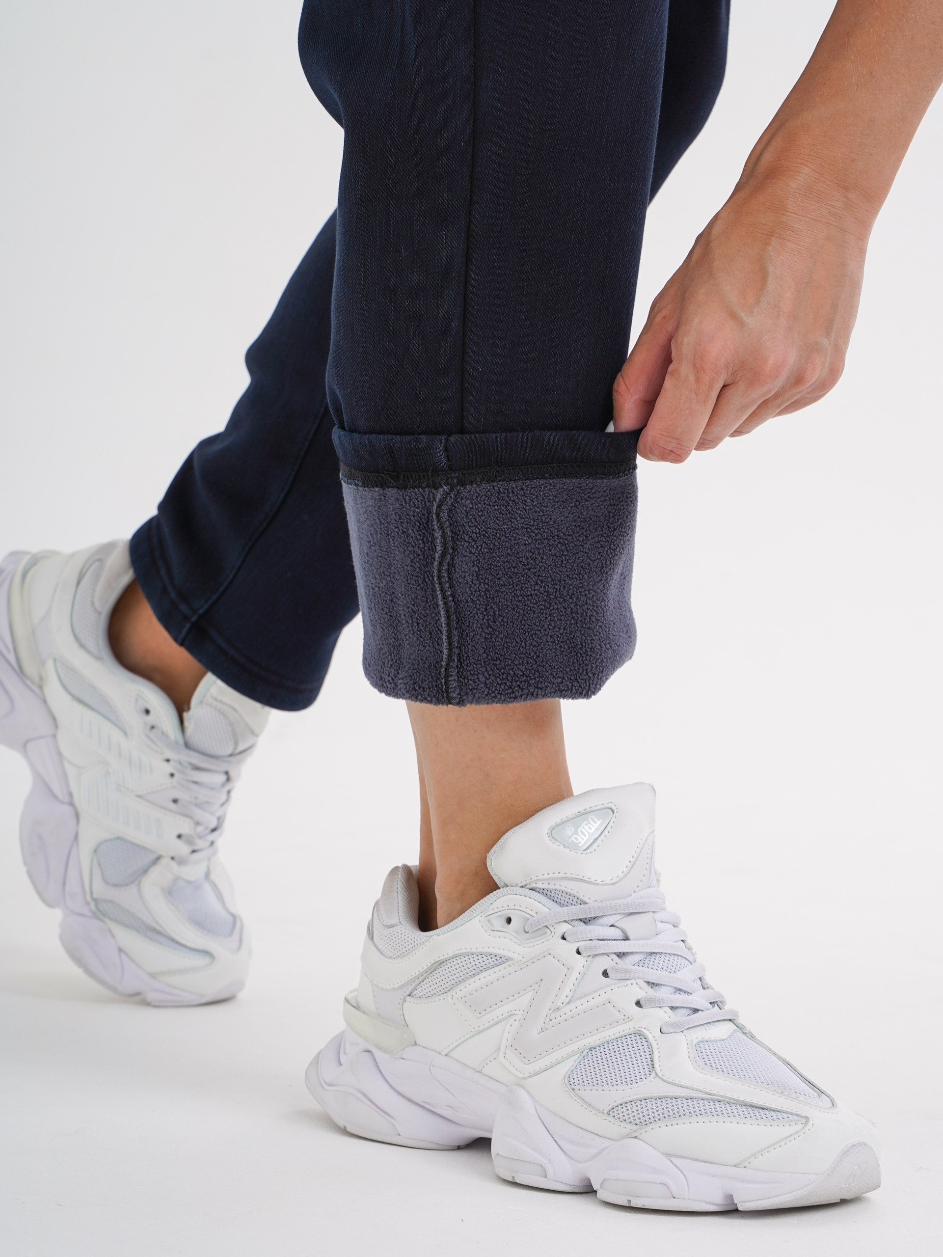 черные спортивные штаны с начесом,брюки спортивные,брюки спортивные с начесом,женские спортивные брюки,брюки джоггеры