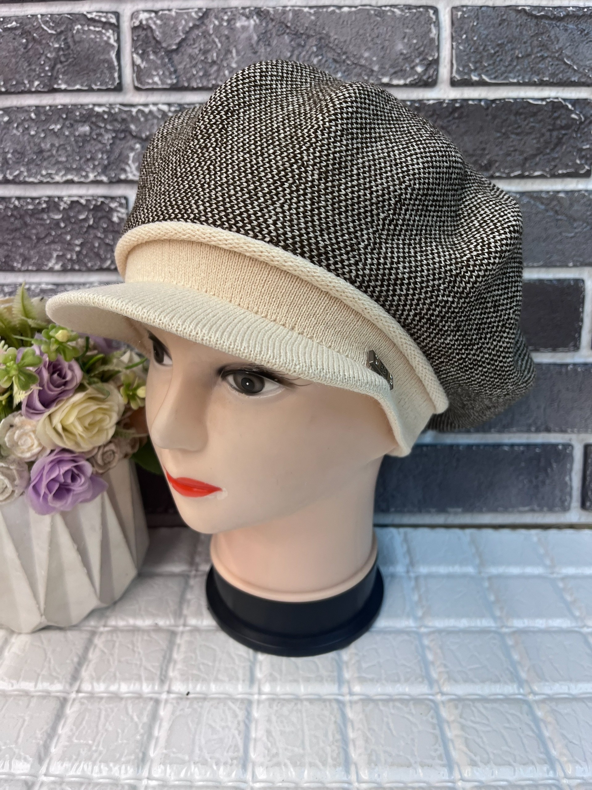 кепка женская,шапка женская,вязаная шапка женская,шапка женская с козырьком,берет с козырьком