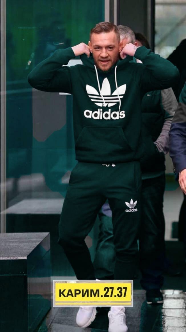 конор макгрегор в адидасе,мужской спортивный костюм adidas,conor mcgregor,конора макгрегора,спортивные костюмы мужские