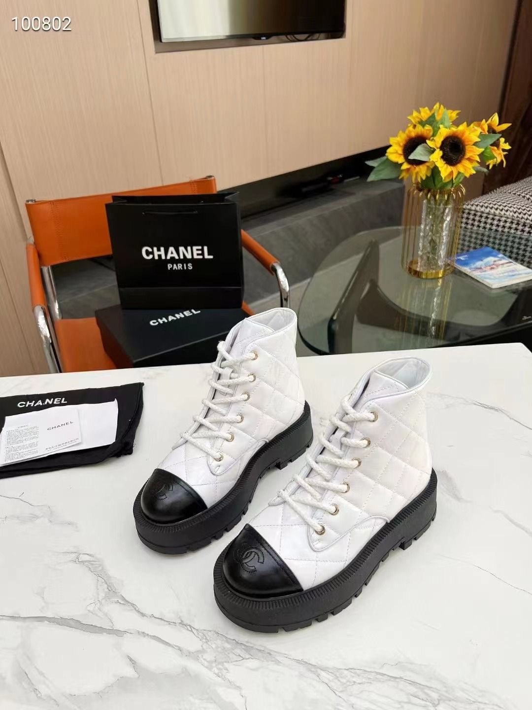 ботинки chanel,,женские черные кожаные ботинки,ботинки шанель женские,ботинки зимние chanel черные кожаные