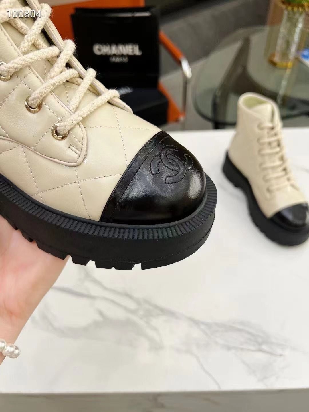 ботинки chanel,,женские черные кожаные ботинки,ботинки шанель женские,ботинки зимние chanel черные кожаные