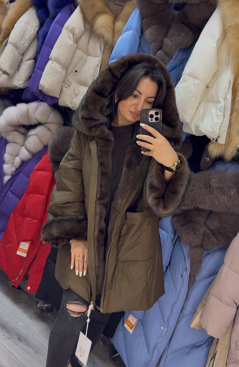 пуховики с мехом,пуховики с натуральным мехом,стильные пуховики,куртка пуховик с натуральным мехом,куртка с мехом