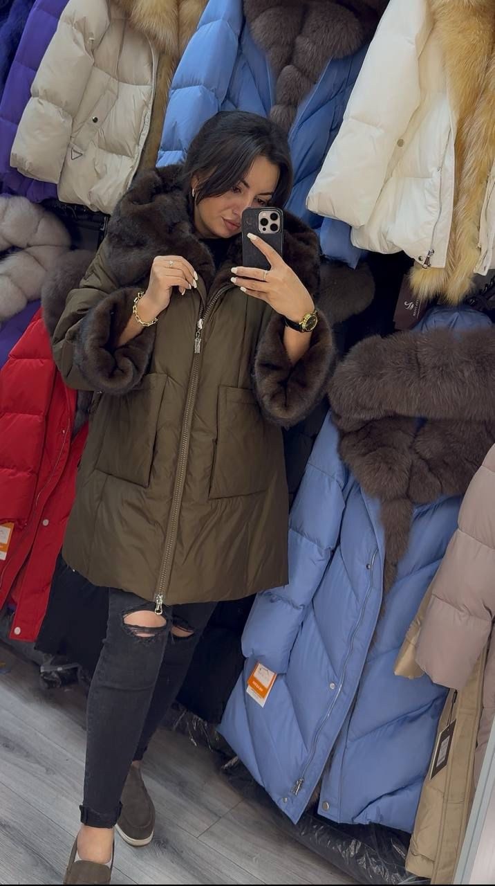 пуховики с мехом,пуховики с натуральным мехом,стильные пуховики,куртка пуховик с натуральным мехом,куртка с мехом