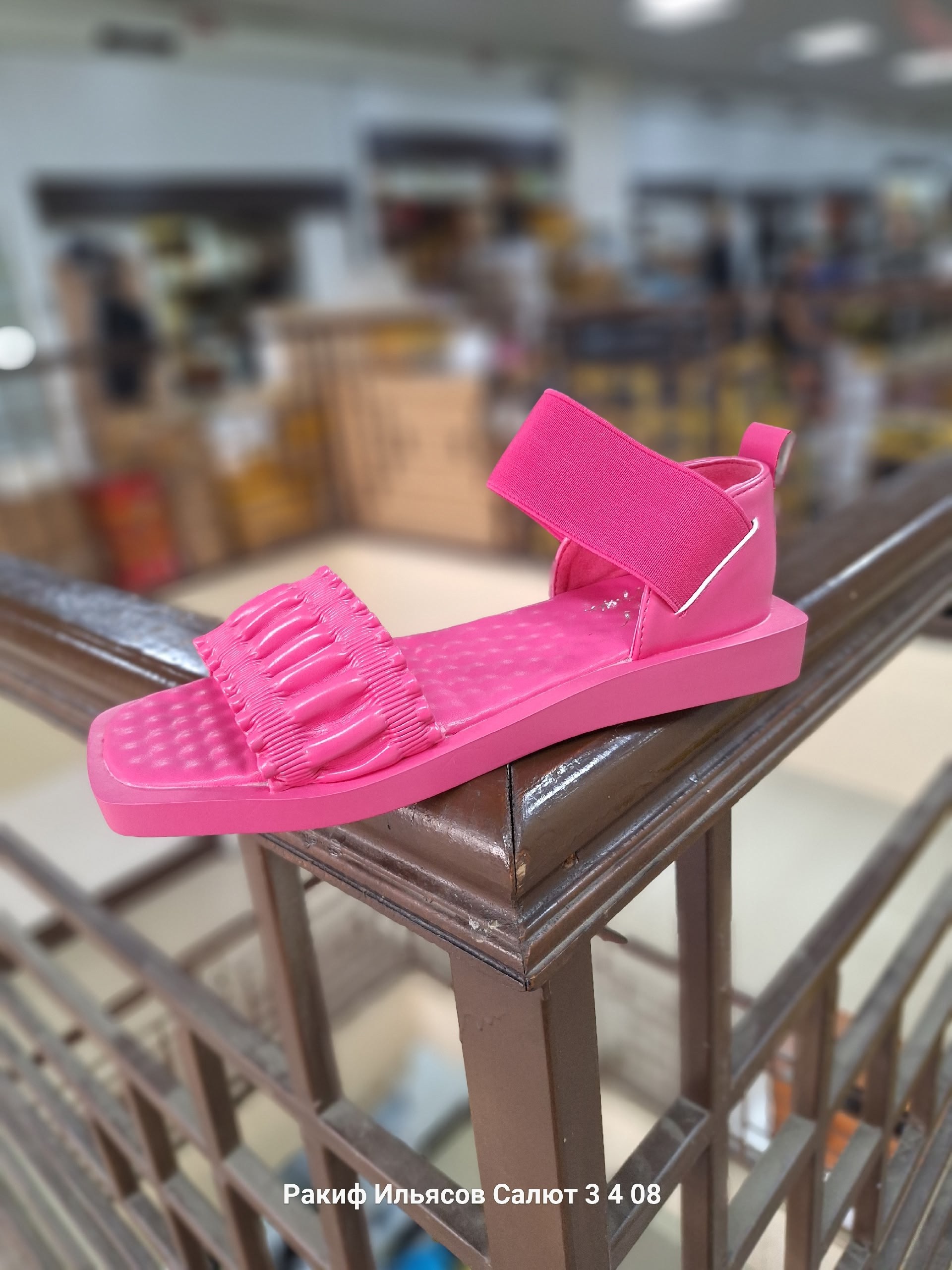 женские босоножки,модные босоножки,сандалии,сандалии женские,малиновые босоножки