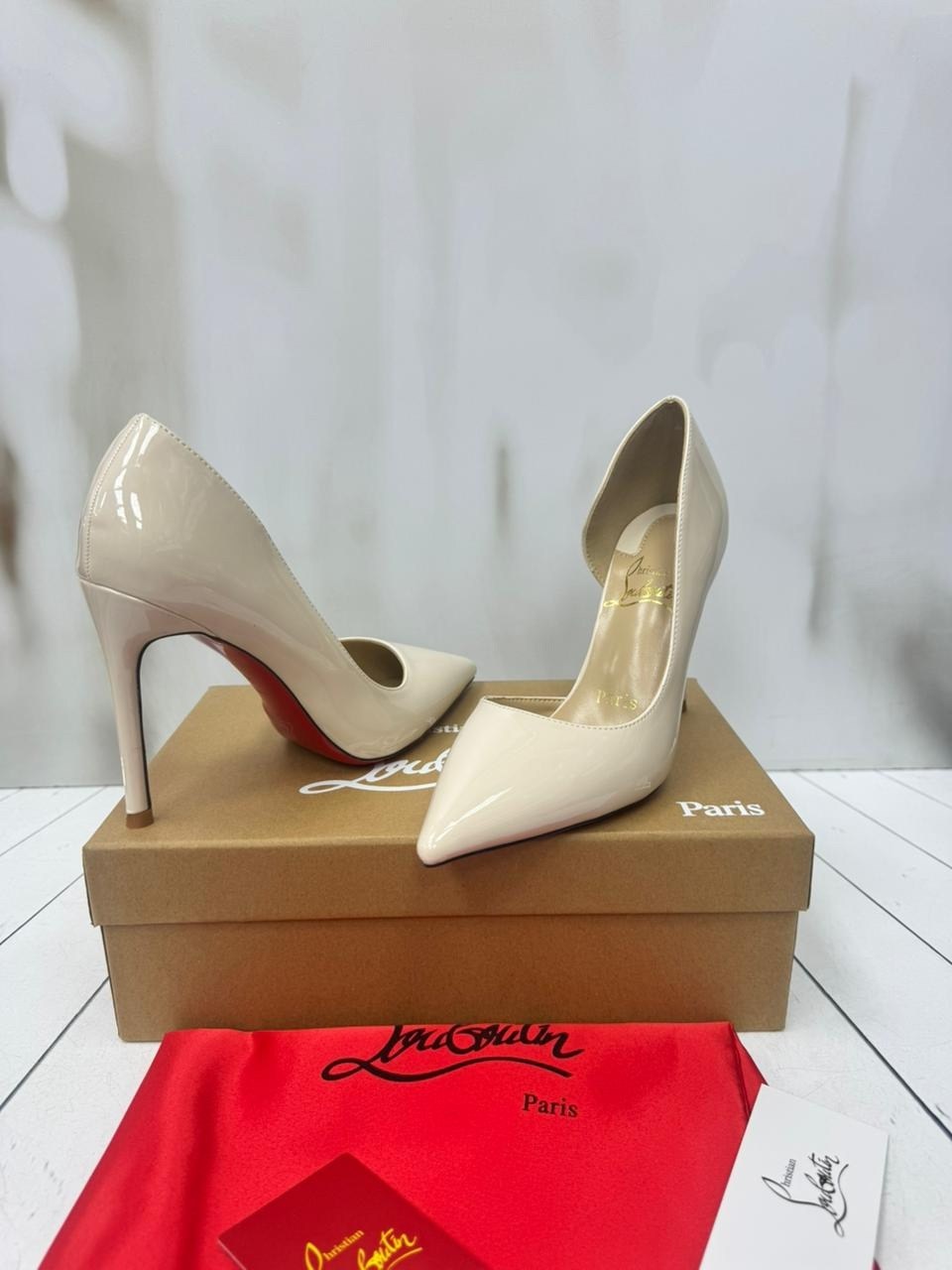 лодочки кристиан лабутен,,christian louboutin туфли,туфли бежевые,женские каблуки