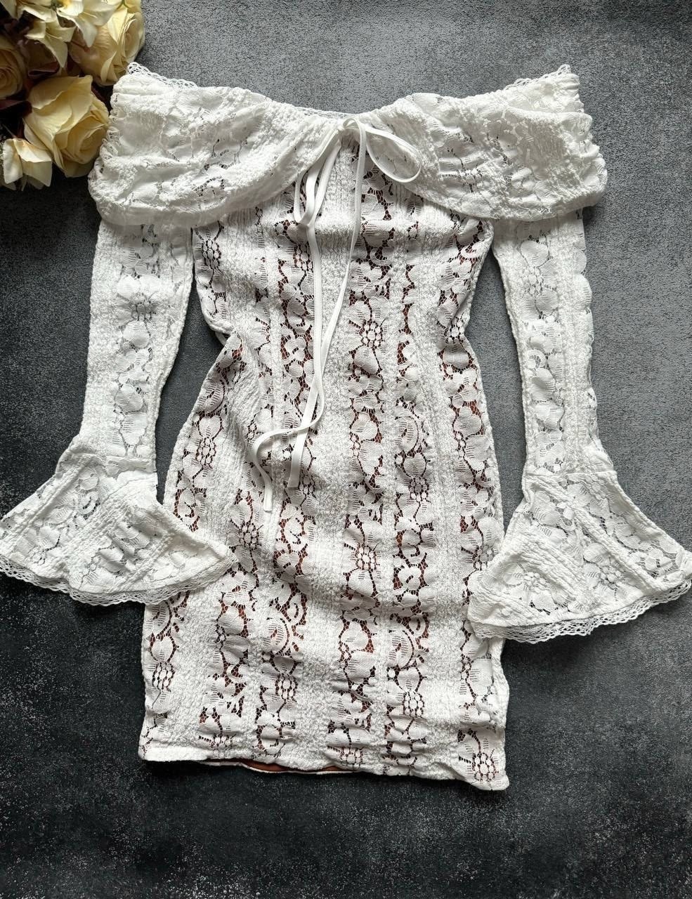 женское кружевное платье с открытыми плечами,платье белое кружевное,кружевное мини платье,кружевное платье,женские кружевные платья