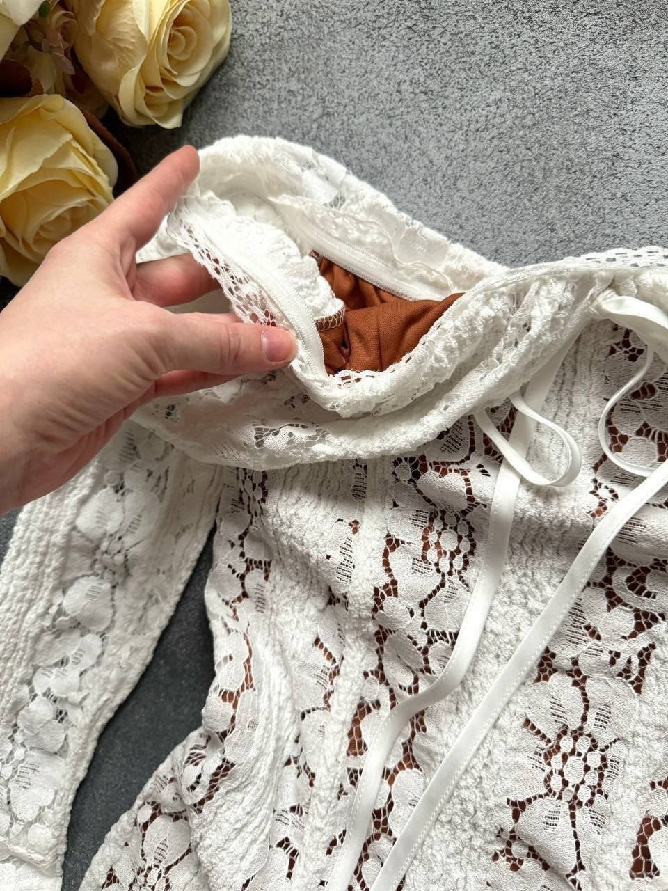 женское кружевное платье с открытыми плечами,платье белое кружевное,кружевное мини платье,кружевное платье,женские кружевные платья