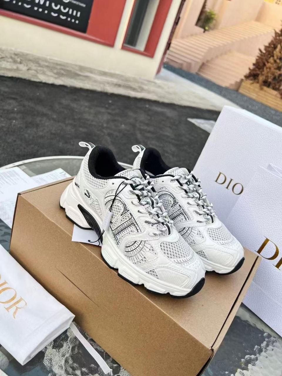 dior кроссовки,кроссовки christian dior,кроссовки женскиe,диор кроссовки,dior кроссовки мужские