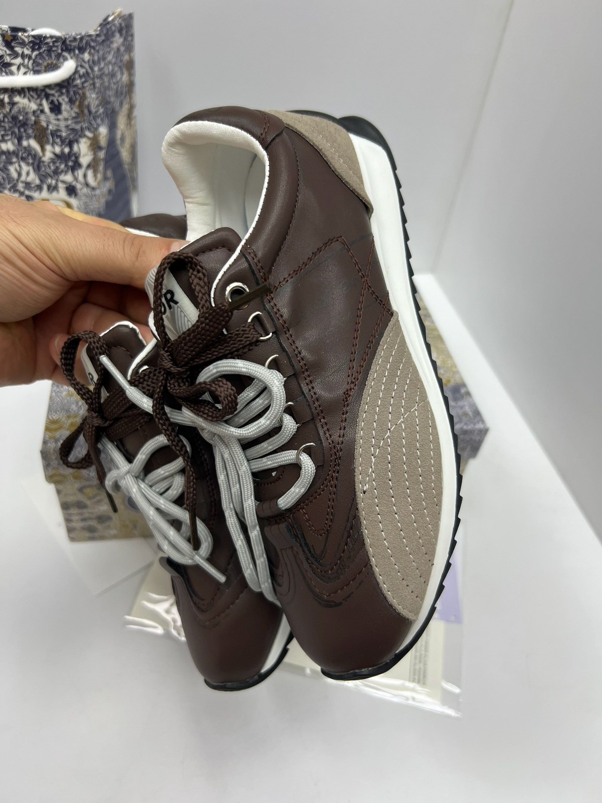 dior кроссовки,кроссовки christian dior,кроссовки dior женские,кроссовки диор,луи виттон кроссовки женские оригинал