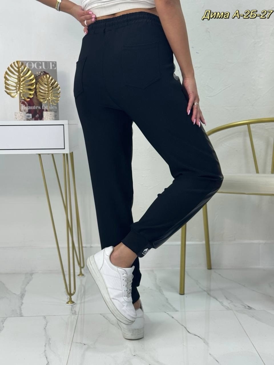 штаны кожаные,брюки женские из экокожи,женские кожаные брюки,брюки кожаные джоггеры,брюки джоггеры из экокожи