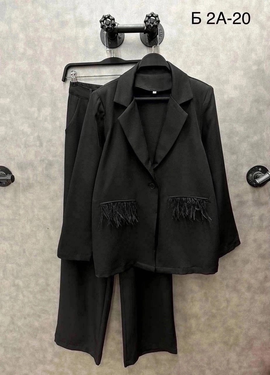 женские брючные костюмы,стильные костюмы,модные костюмы,брючный костюм с перьями,женский брючный костюм двойка