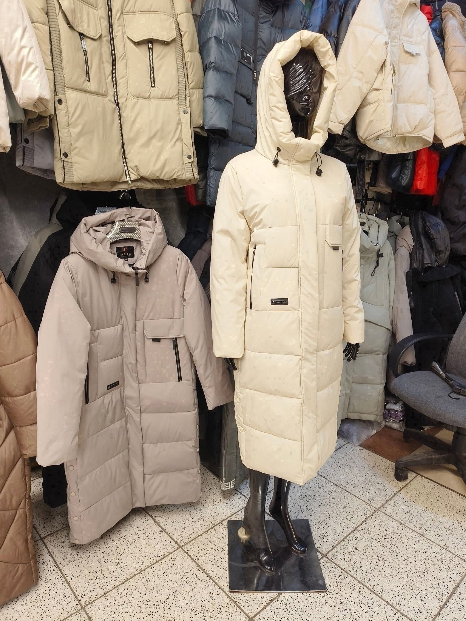 женские куртки зима,удлиненная куртка,куртка зимняя женская,женские пуховики,зимняя куртка пуховик