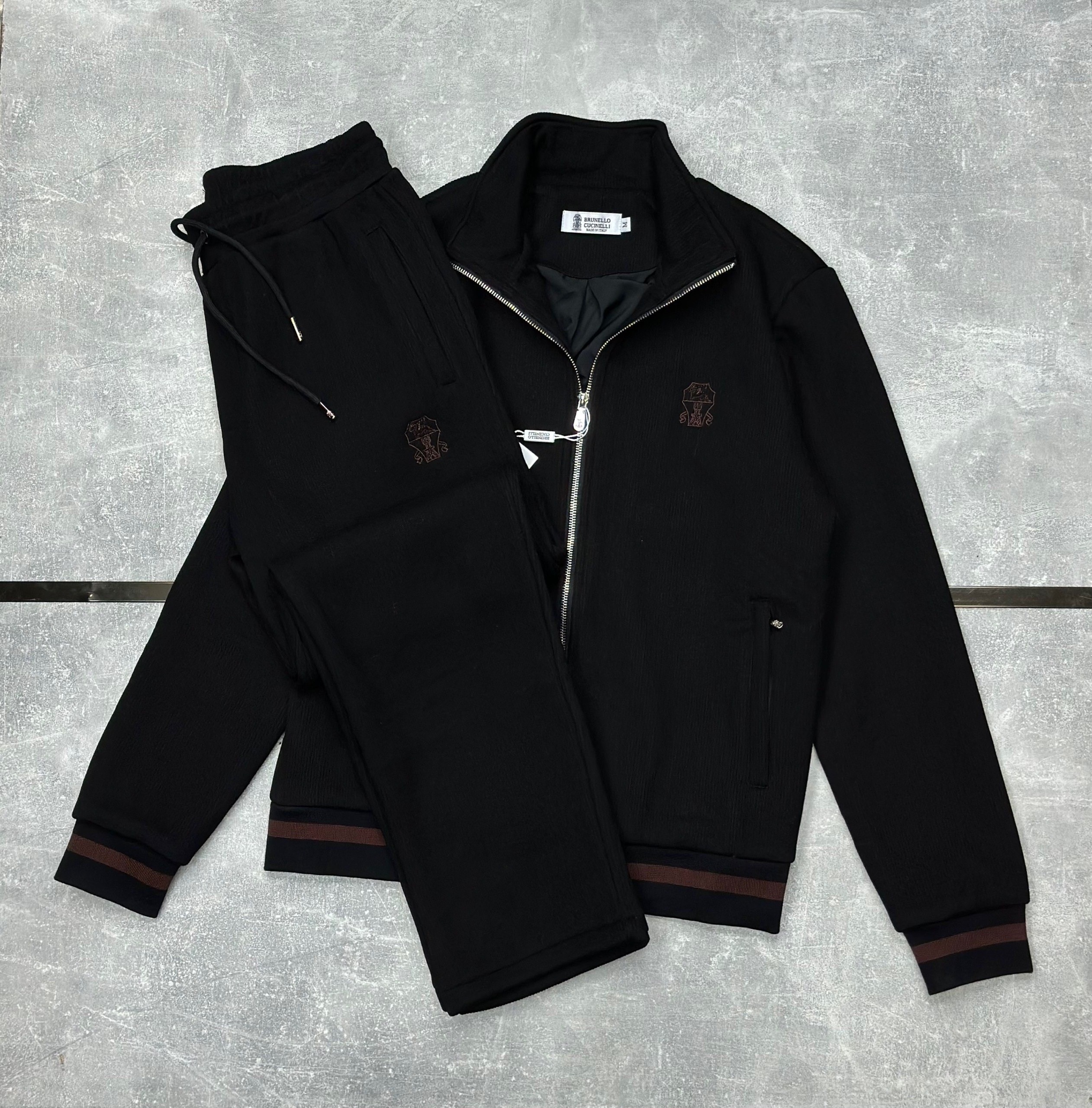 спортивный костюм brunello cucinelli,спортивный костюм stefano ricci,костюм brunello cucinelli,костюм brunello cucinelli серый,спортивные костюм