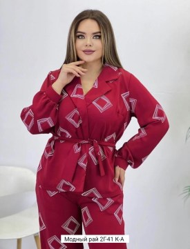Костюм