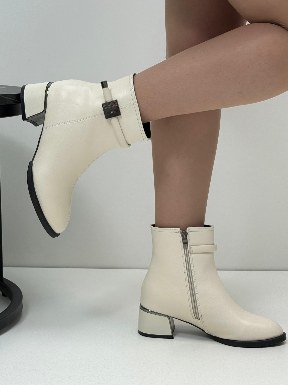 ,полусапожки женски,полусапожки,женские ботильоны,женская