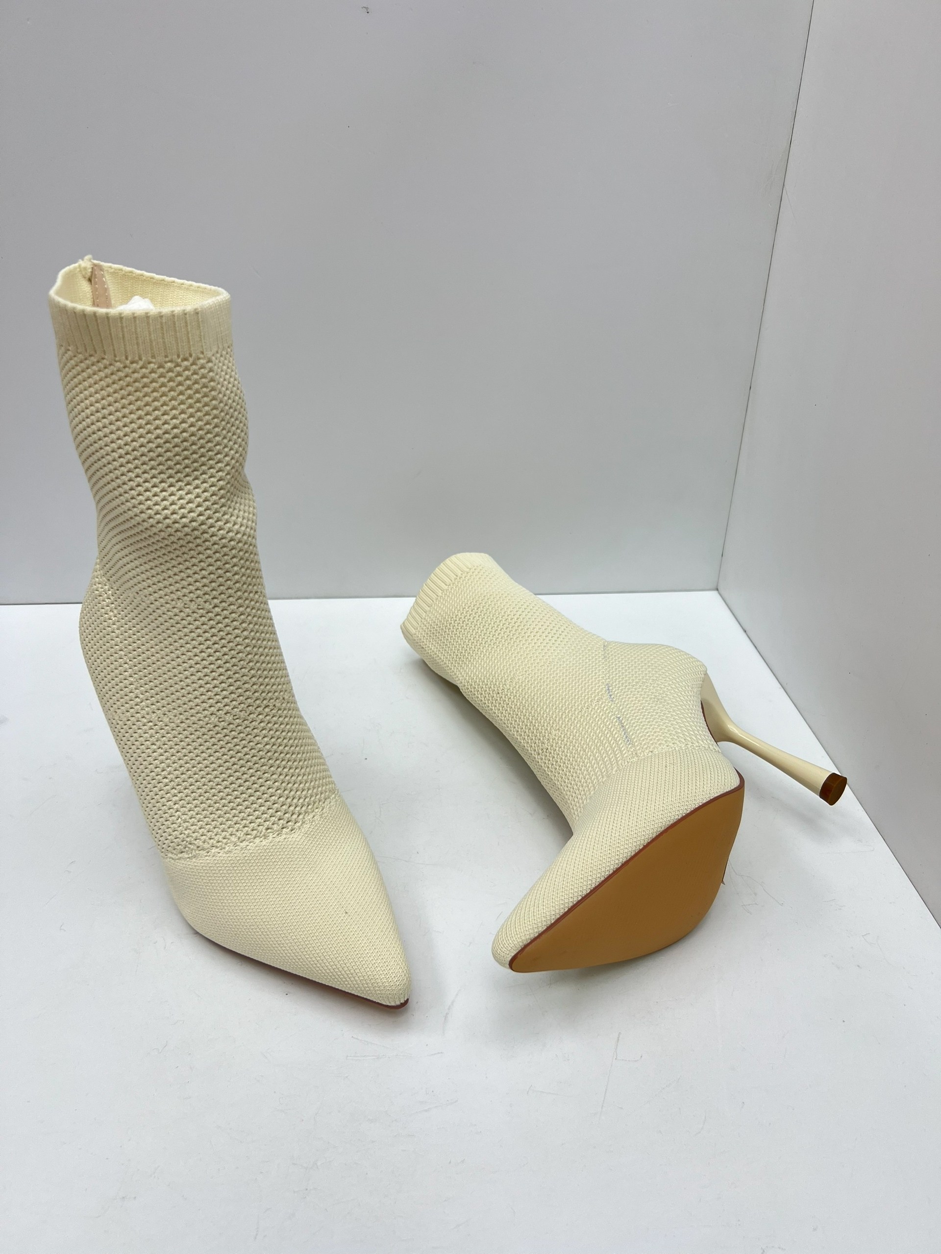 ,женские ботильоны,стильные ботильоны,женские полусапожки,бежевые ботильоны