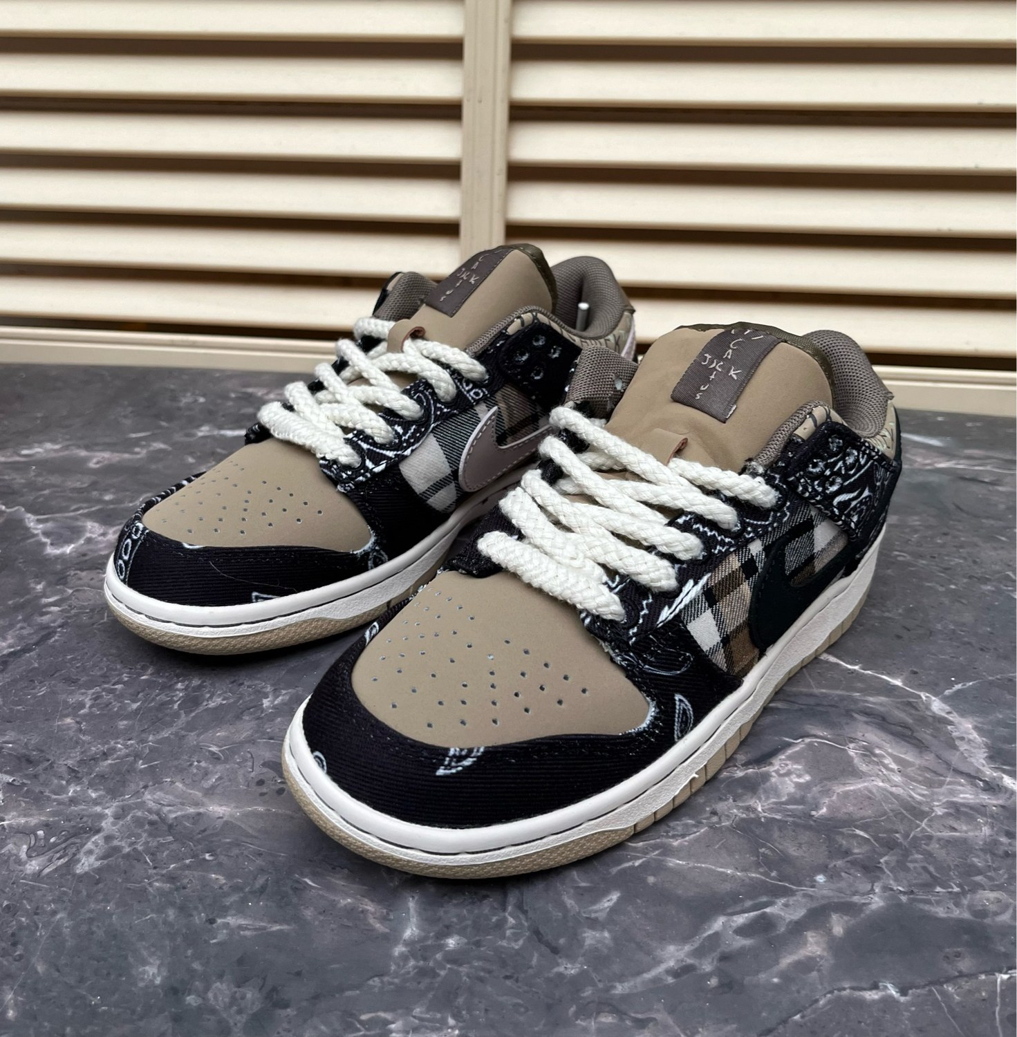 кроссовки nike sb dunk low travis scott,nike sb dunk low x travis scott,travis scott nike sb dunk low,кроссовки найк sb dunk low x travis scott,кроссовки nike sb dunk low x travis scott